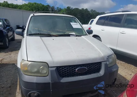 2005 Ford Escape Xlt из США, поврежденный, VIN 1FMCU03135KE15651